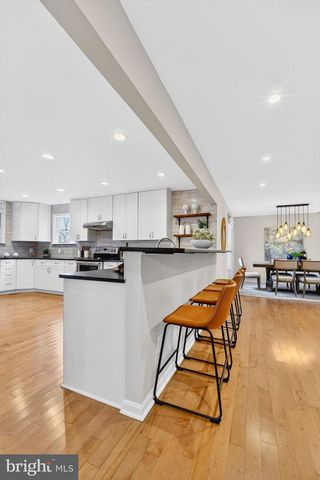 2295 SHAWN CT, Dunn Loring, VA 22027