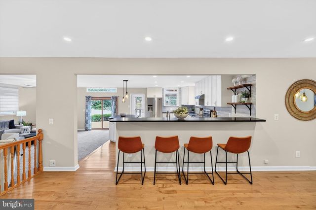 2295 SHAWN CT, Dunn Loring, VA 22027