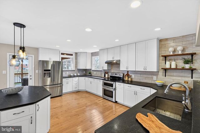 2295 SHAWN CT, Dunn Loring, VA 22027