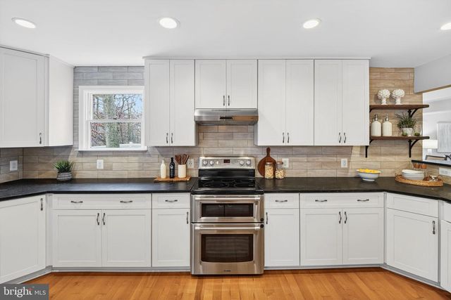 2295 SHAWN CT, Dunn Loring, VA 22027