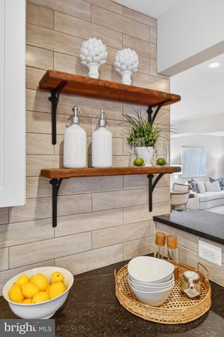 2295 SHAWN CT, Dunn Loring, VA 22027