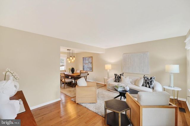 2295 SHAWN CT, Dunn Loring, VA 22027