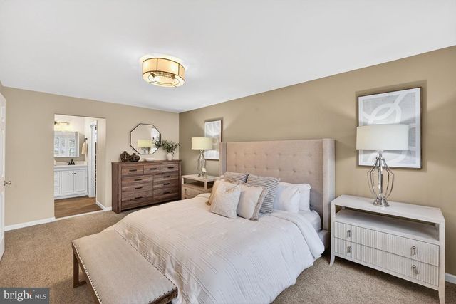 2295 SHAWN CT, Dunn Loring, VA 22027