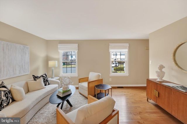 2295 SHAWN CT, Dunn Loring, VA 22027