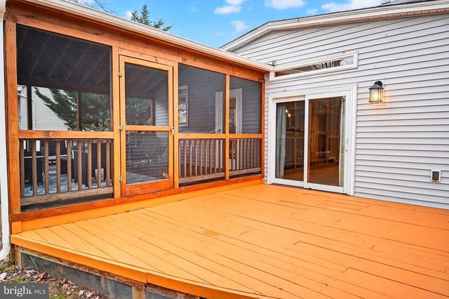 2295 SHAWN CT, Dunn Loring, VA 22027