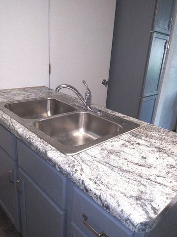 2722 10th Street, Rockford, IL 61109