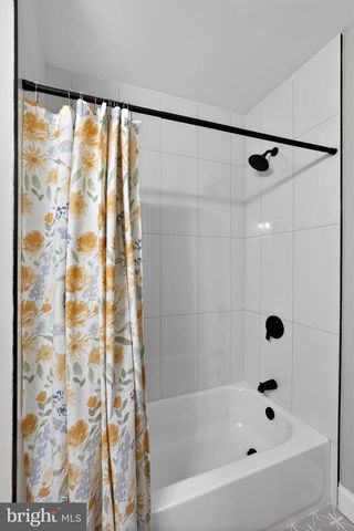 2002 LAVEER ST, Philadelphia, PA 19138