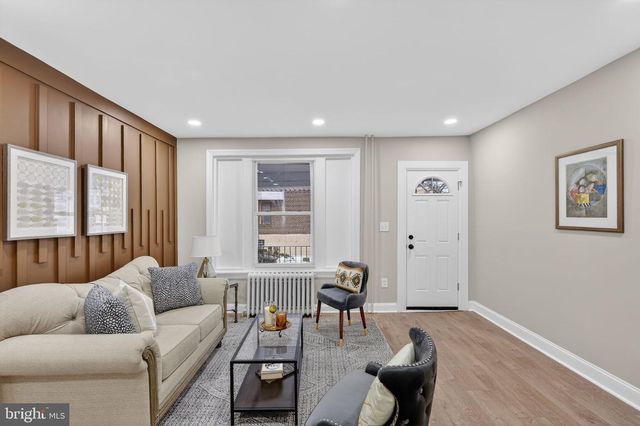 2002 LAVEER ST, Philadelphia, PA 19138