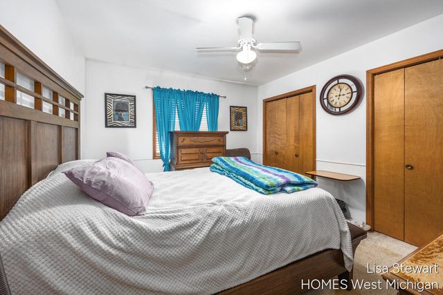 5951 Leisure South Drive SE, Grand Rapids, MI 49548