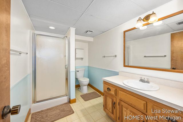 5951 Leisure South Drive SE, Grand Rapids, MI 49548