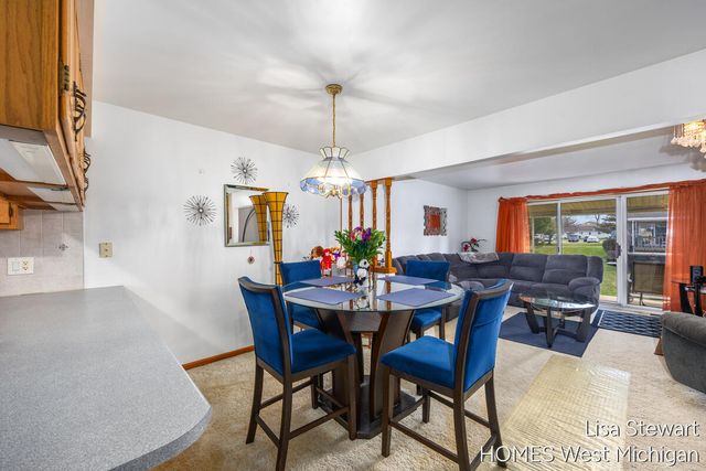 5951 Leisure South Drive SE, Grand Rapids, MI 49548