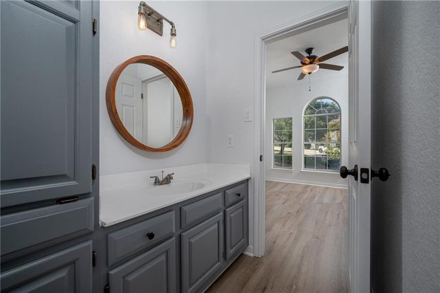 1306 Arronimink CIR, Austin, TX 78746