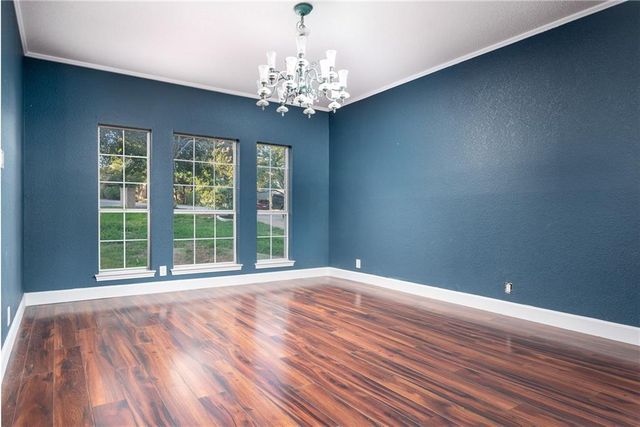 1306 Arronimink CIR, Austin, TX 78746