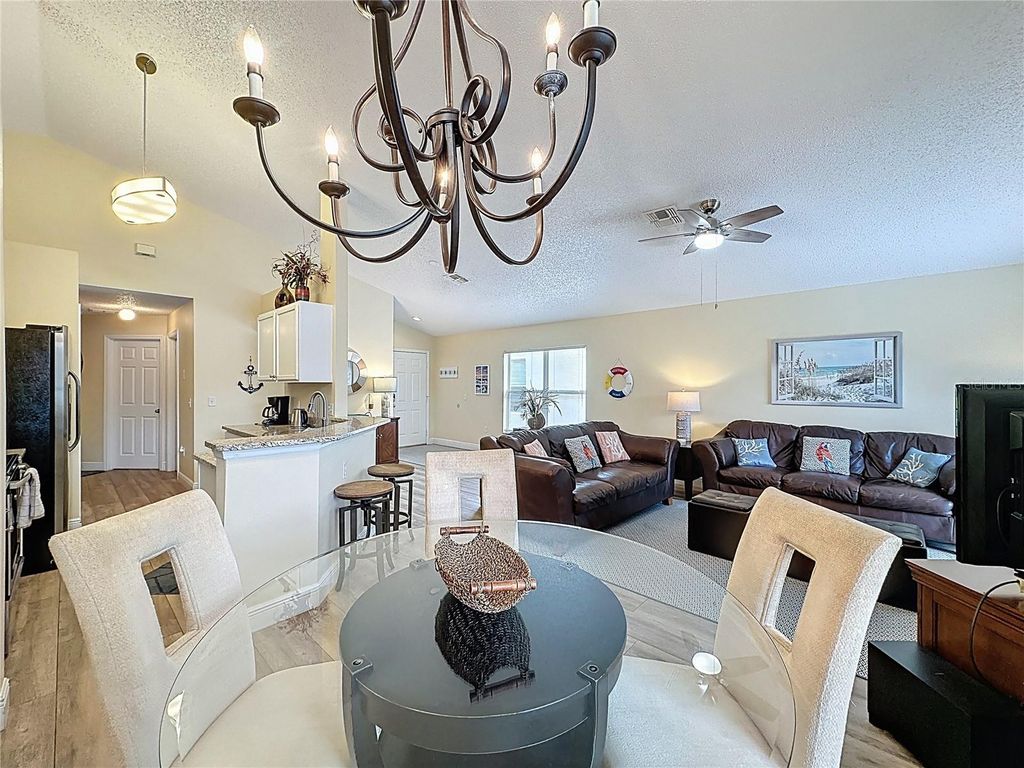 Image 17 of property listing at 2814 KOKOMO LOOP, Haines City, FL 33844