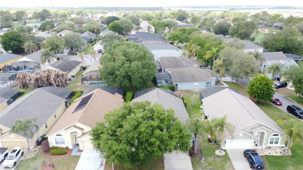 Image 44 of property listing at 2814 KOKOMO LOOP, Haines City, FL 33844