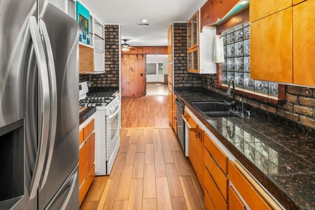 4674 Mount Laudo Drive, San Diego, CA 92117