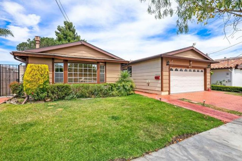 4674 Mount Laudo Drive, San Diego, CA 92117