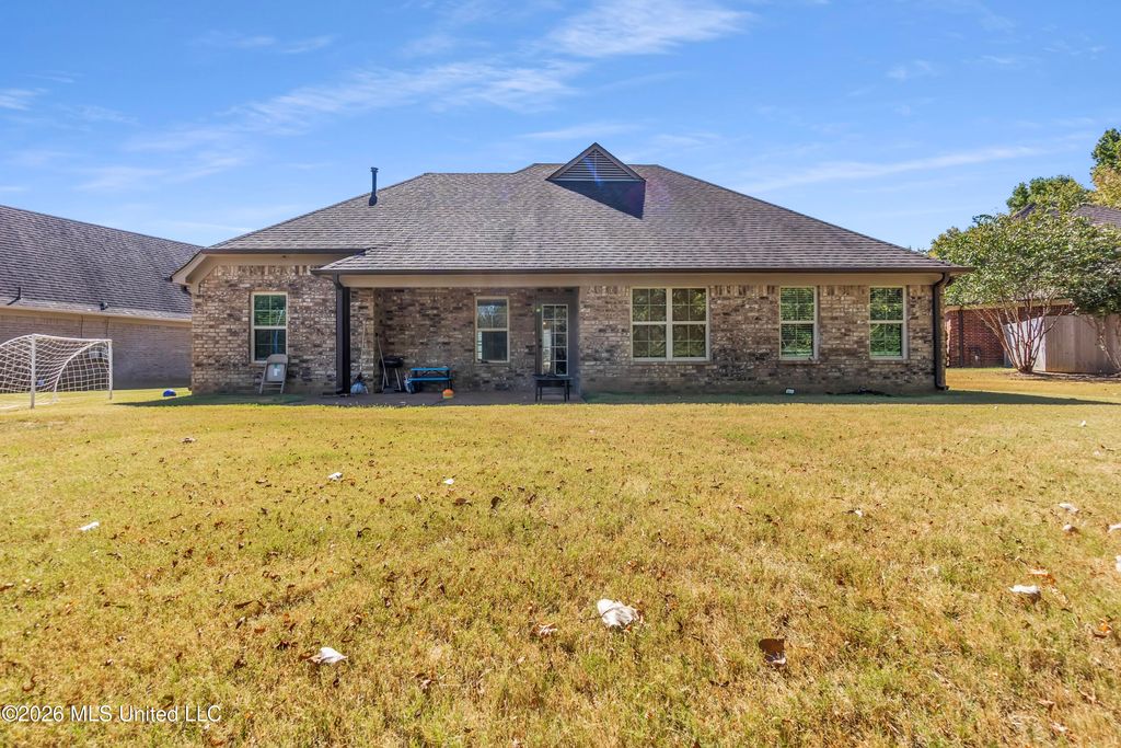 3530 Champion Hills Drive, Southaven, MS 38672 — photo 2