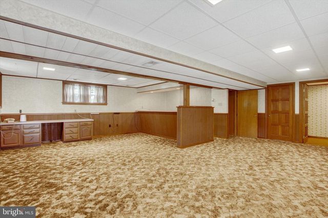 5627 BLUE HILL RD, Glenville, PA 17329