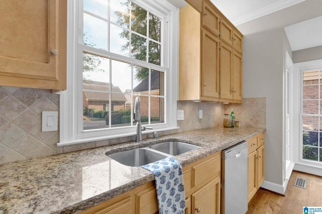4644 S LAKERIDGE DRIVE, Hoover, AL 35244
