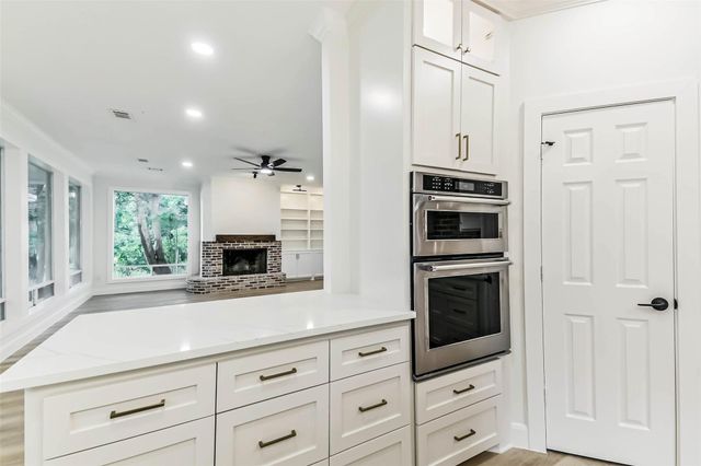 103 Forest Court, Conroe, TX 77356