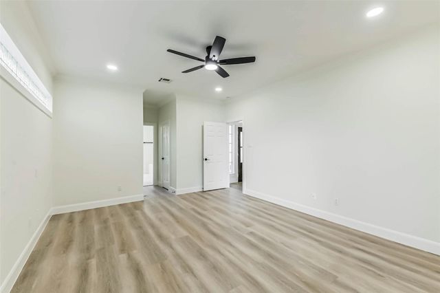103 Forest Court, Conroe, TX 77356