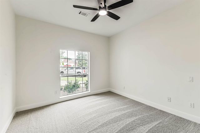 103 Forest Court, Conroe, TX 77356