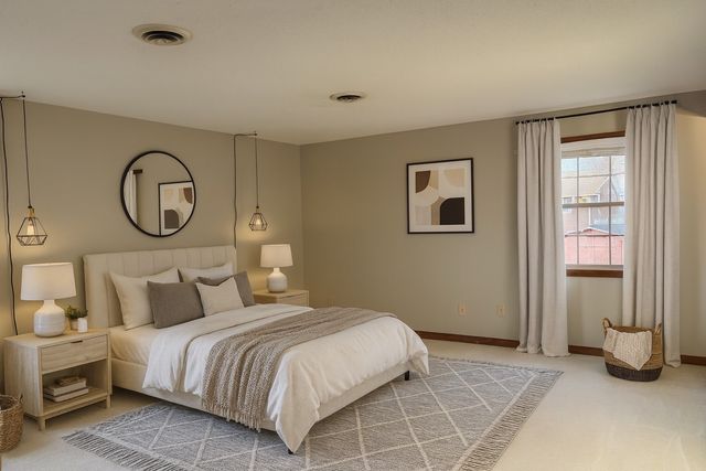 806 Sharon Cir, Lawrenceburg, TN 38464