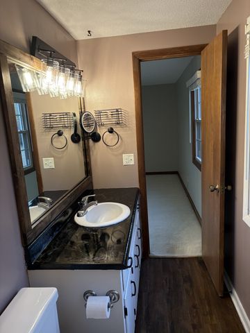 806 Sharon Cir, Lawrenceburg, TN 38464