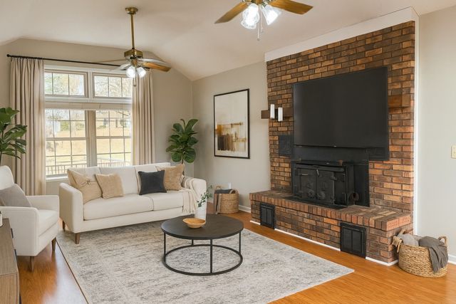 806 Sharon Cir, Lawrenceburg, TN 38464