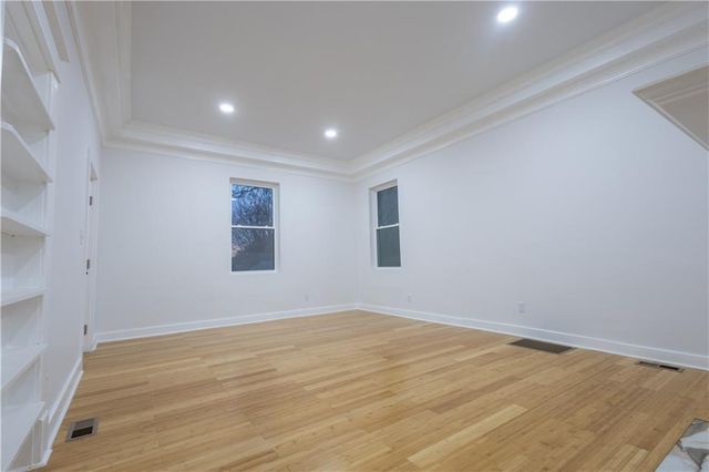 3317 Sacramento Street, St Joseph, MO 64507