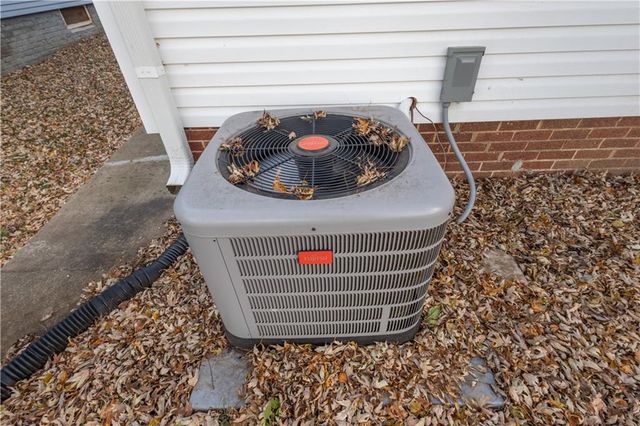 3317 Sacramento Street, St Joseph, MO 64507