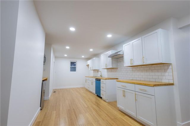 3317 Sacramento Street, St Joseph, MO 64507