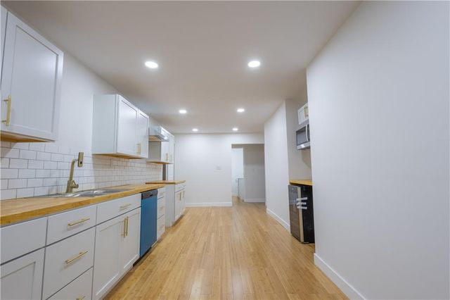 3317 Sacramento Street, St Joseph, MO 64507