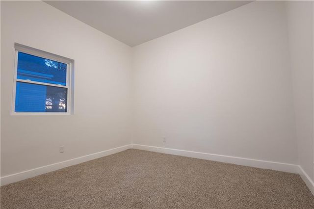 3317 Sacramento Street, St Joseph, MO 64507