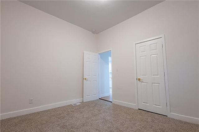 3317 Sacramento Street, St Joseph, MO 64507