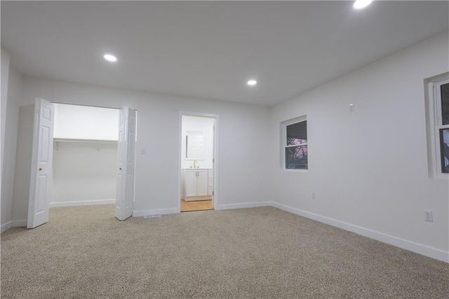 3317 Sacramento Street, St Joseph, MO 64507