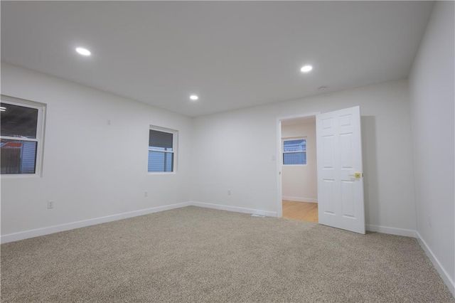 3317 Sacramento Street, St Joseph, MO 64507