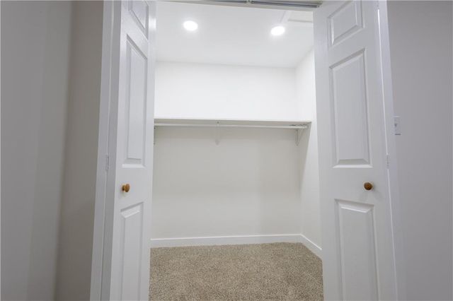 3317 Sacramento Street, St Joseph, MO 64507