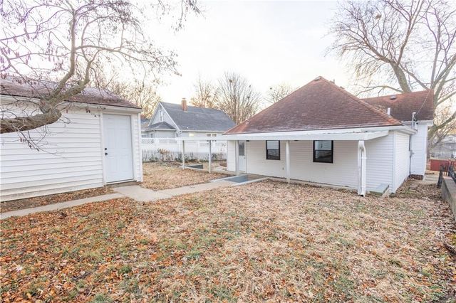 3317 Sacramento Street, St Joseph, MO 64507