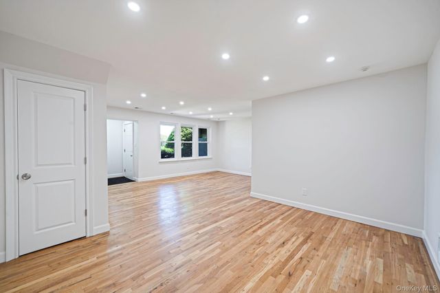 97 Artist Lake Drive, Middle Island, NY 11953