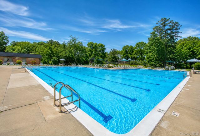 97 Artist Lake Drive, Middle Island, NY 11953