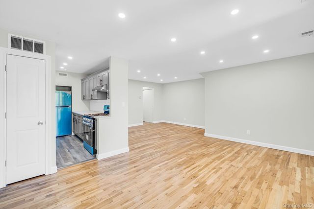 97 Artist Lake Drive, Middle Island, NY 11953