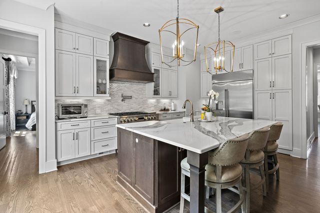 1601 Eastwood Dr, Brentwood, TN 37027