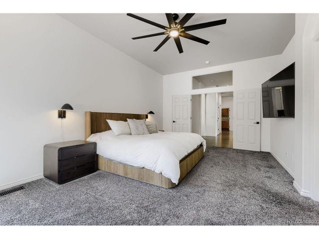 1872 Graphite Ct, Castle Rock, CO 80108