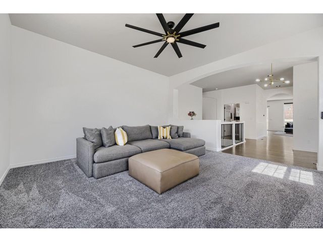 1872 Graphite Ct, Castle Rock, CO 80108