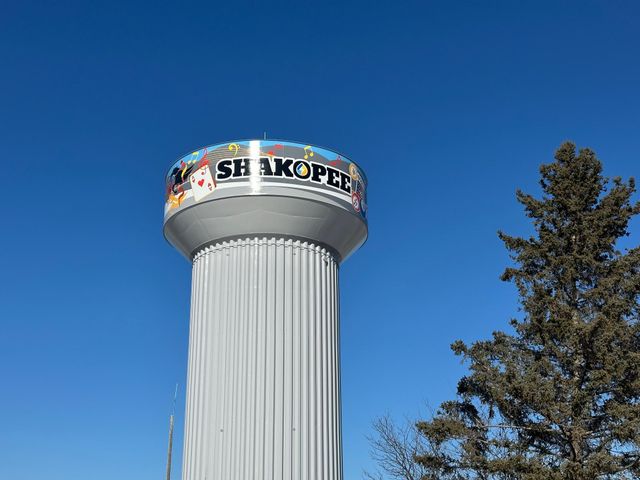 3660 Coral Bell Drive, Shakopee, MN 55379