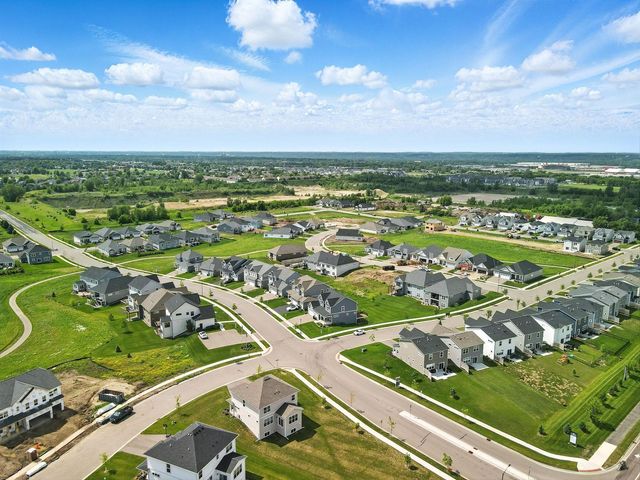 3660 Coral Bell Drive, Shakopee, MN 55379