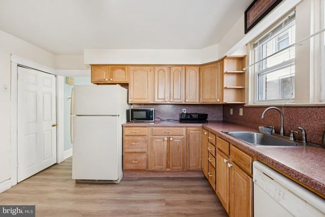 525 BRIDGEBORO ST, Riverside, NJ 08075