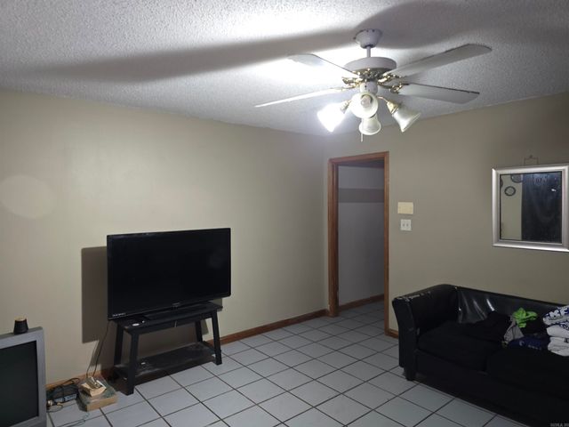 27 Edgehill Cove, Maumelle, AR 72113